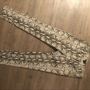 Snake print is back!!!